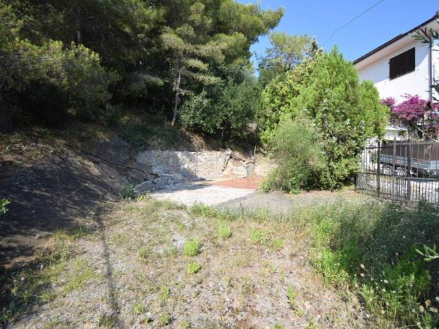 Terreno in vendita a Cervo IM