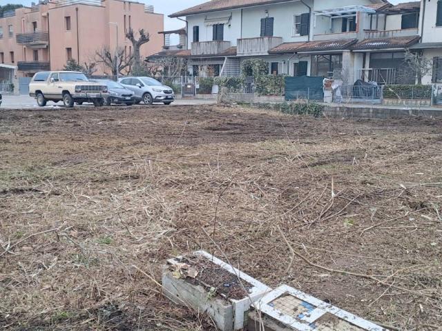 Terreno in vendita a Cesenatico FC