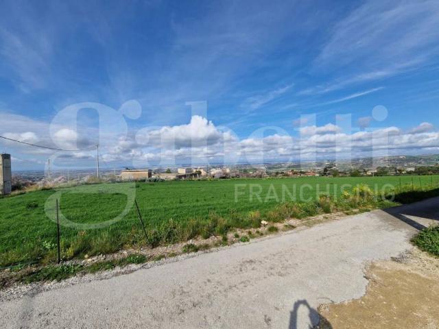Terreno in vendita a Chiaramonte Gulfi RG