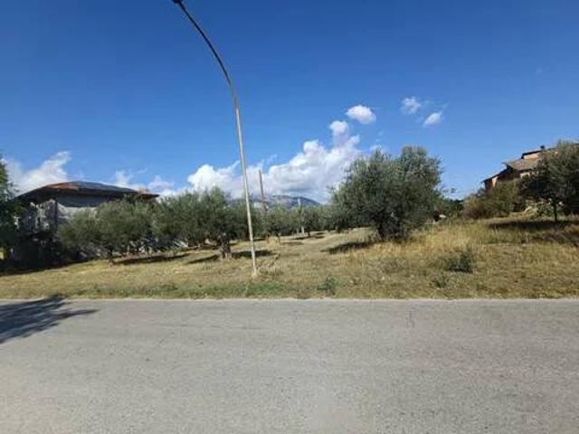 Terreno in vendita a Civitaquana PE