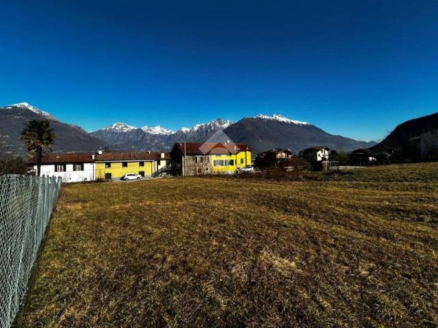Terreno in vendita a Colico LC