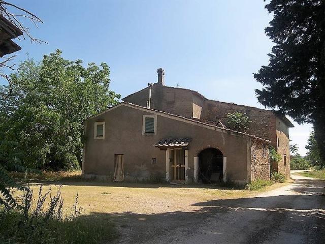 Terreno in vendita a Colle di Val d'Elsa SI