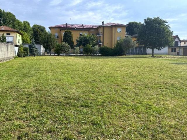 Terreno in vendita a Cologno al Serio BG