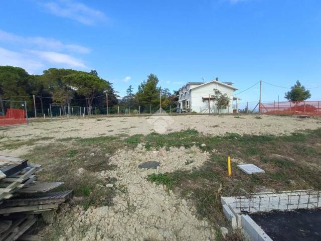 Terreno in vendita a Coriano RN