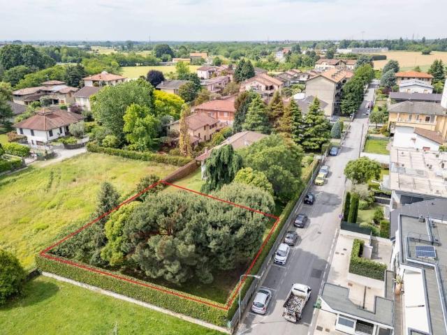 Terreno in vendita a Cornate d'Adda MB