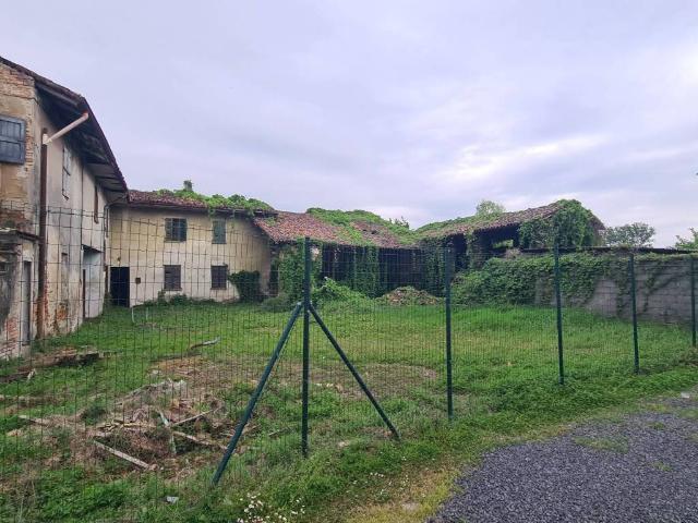 Terreno in vendita a Crespiatica LO