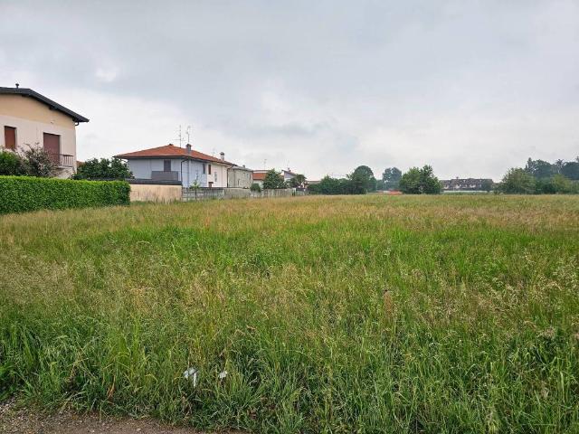 Terreno in vendita a Cuggiono MI