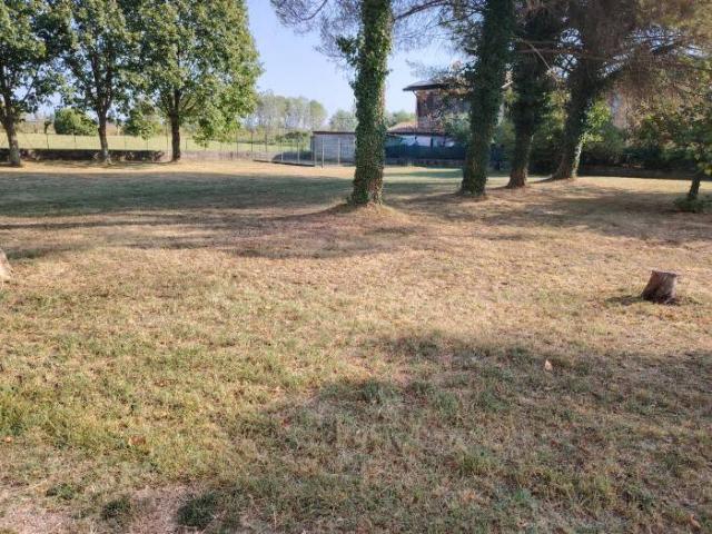 Terreno in vendita a Farra d'Isonzo GO