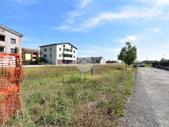 Terreno in vendita a Fidenza PR