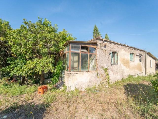 Terreno in vendita a Fiumicino RM
