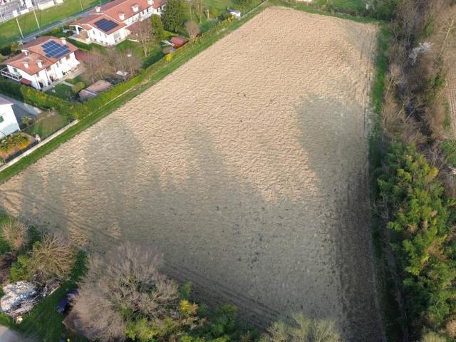Terreno in vendita a Fontanelle TV