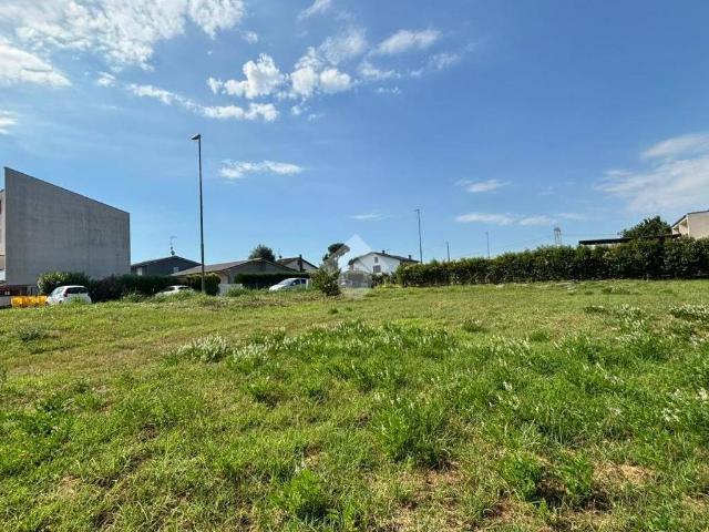 Terreno in vendita a Forlì FC
