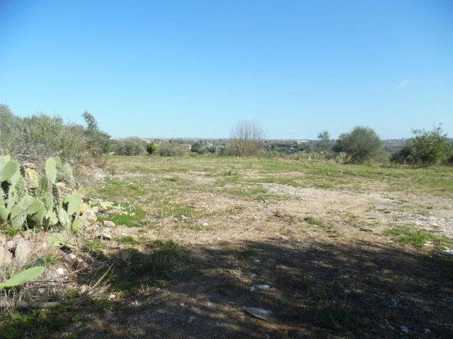 Terreno in vendita a Floridia SR