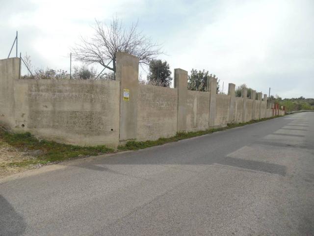 Terreno in vendita a Floridia SR