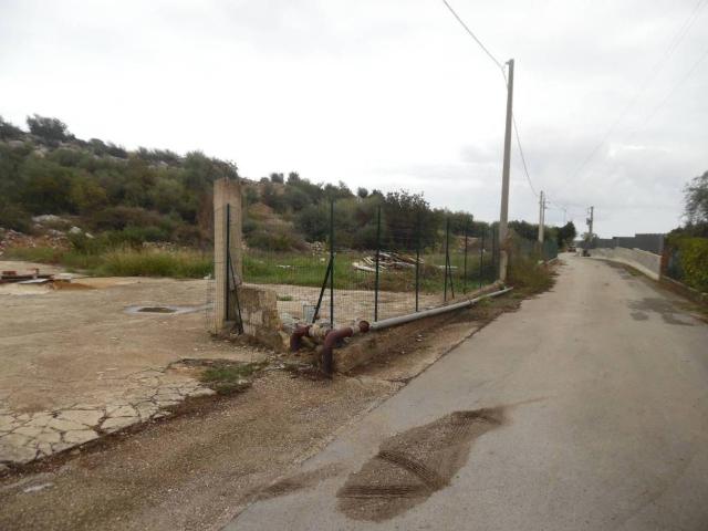Terreno in vendita a Floridia SR