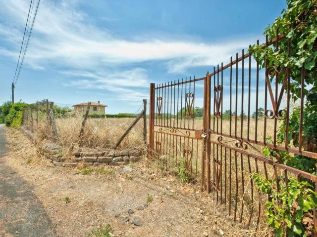 Terreno in vendita a Frascati RM