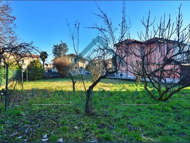 Terreno in vendita a Gallarate VA