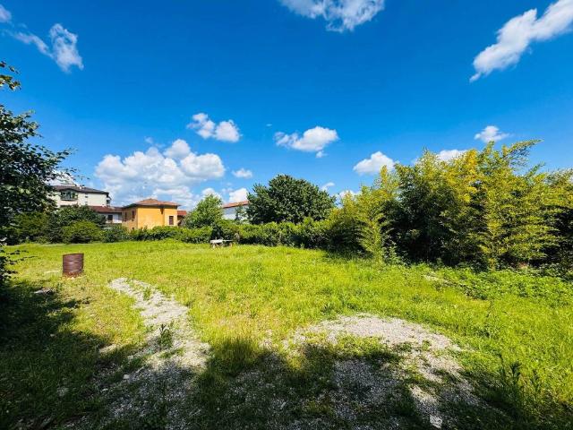 Terreno in vendita a Gallarate VA