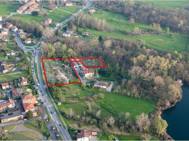 Terreno in vendita a Gavirate VA