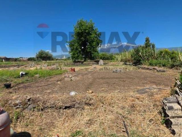 Terreno in vendita a Giarre