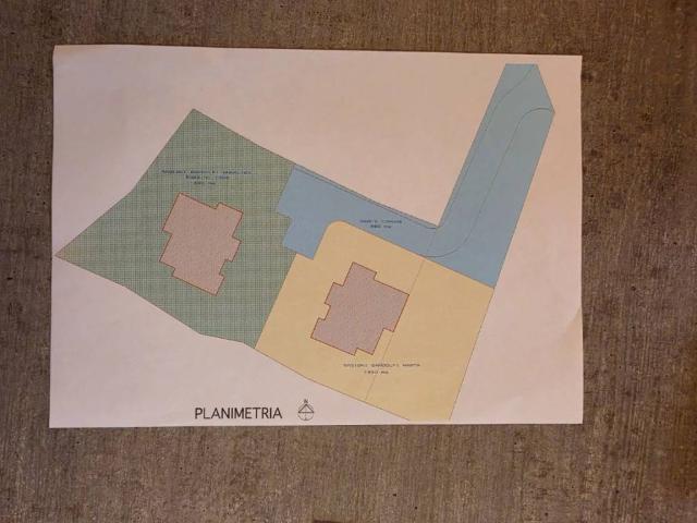 Terreno in vendita a Gropparello PC