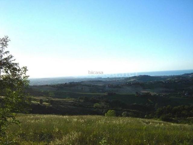 Terreno in vendita a Gradara PU