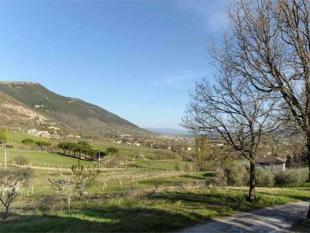 Terreno in vendita a Gubbio PG