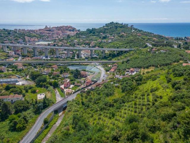 Terreno in vendita a Imperia IM