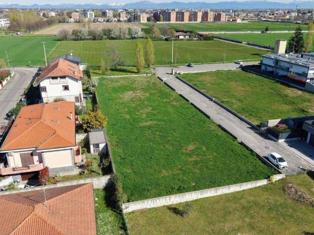 Terreno in vendita a Lainate MI