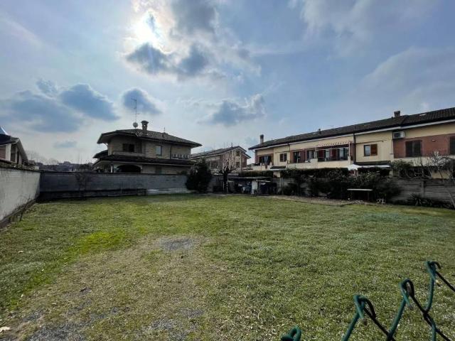 Terreno in vendita a Lainate MI