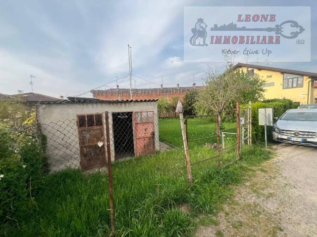 Terreno in vendita a Lardirago PV
