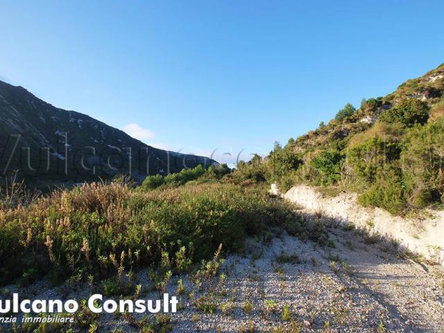 Terreno in vendita a Lipari ME
