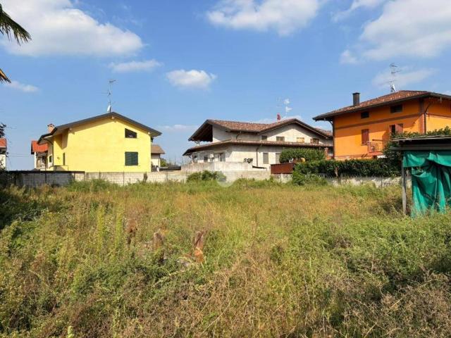 Terreno in vendita a Lonate Pozzolo VA