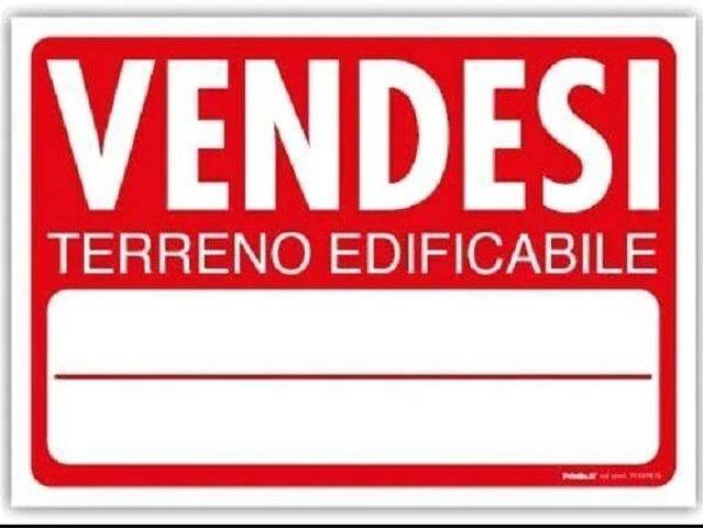 Terreno in vendita a Luni SP