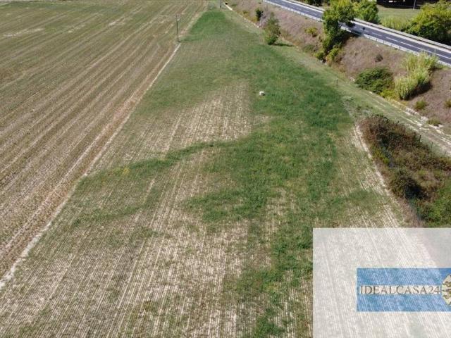 Terreno in vendita a Macerata MC