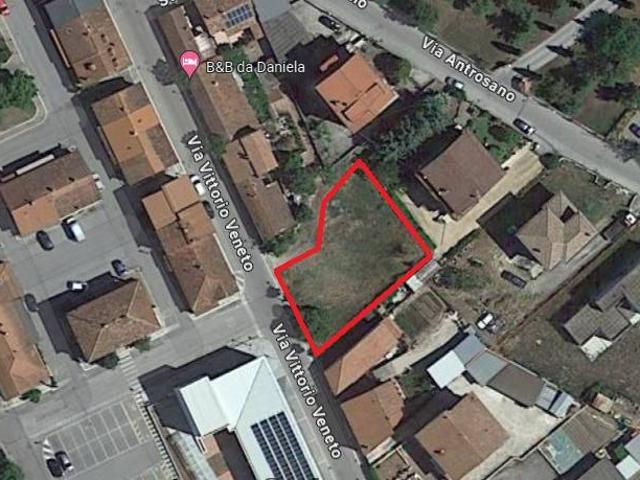 Terreno in vendita a Magliano de' Marsi AQ