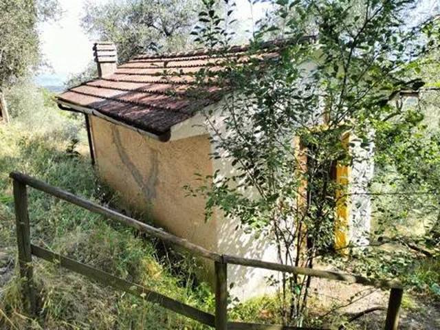 Terreno in vendita a Massarosa LU