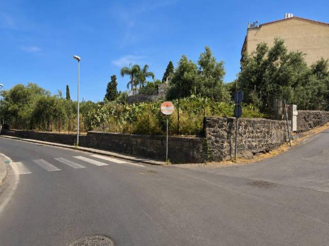 Terreno in vendita a Misterbianco CT