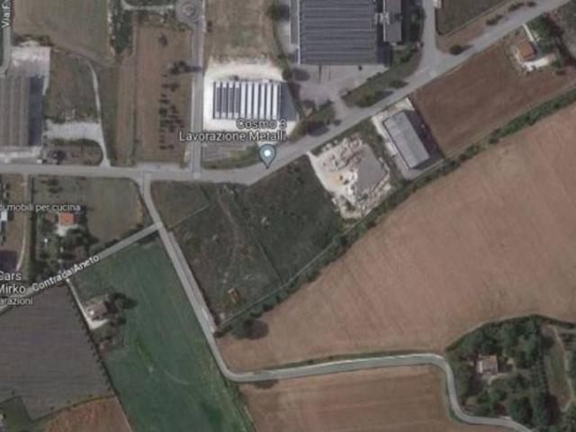 Terreno in vendita a Montelupone MC