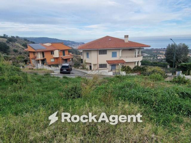 Terreno in vendita a Montepaone CZ