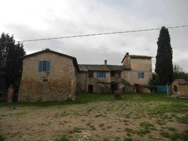 Terreno in vendita a Monteriggioni SI