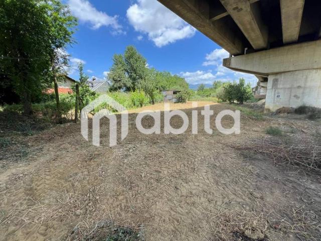 Terreno in vendita a Montevarchi AR
