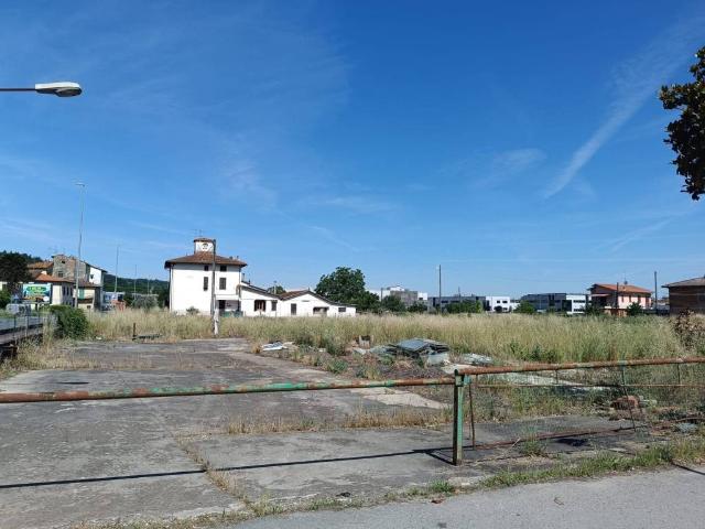 Terreno in vendita a Montevarchi AR