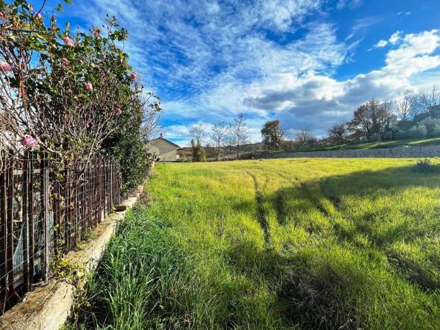 Terreno in vendita a Montorio al Vomano TE