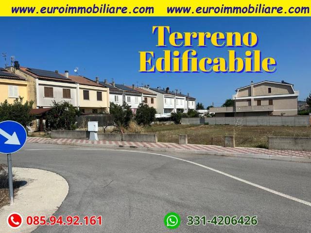 Terreno in vendita a Morro d'Oro TE
