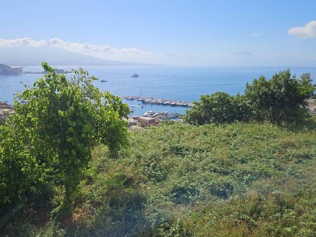 Terreno in vendita a Napoli NA