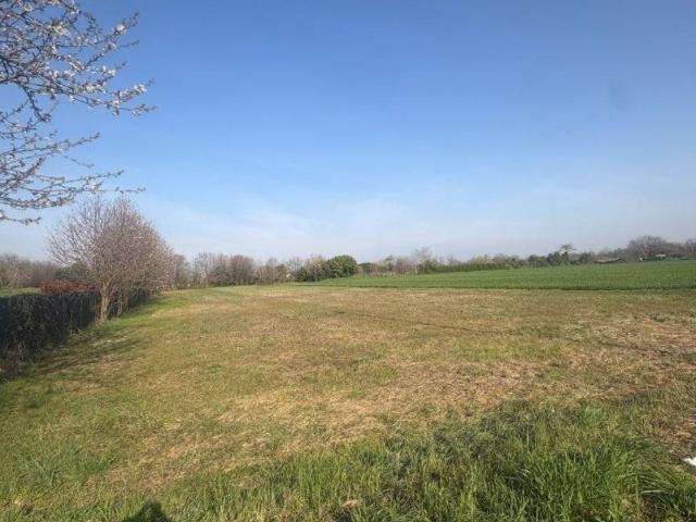 Terreno in vendita a Nerviano MI
