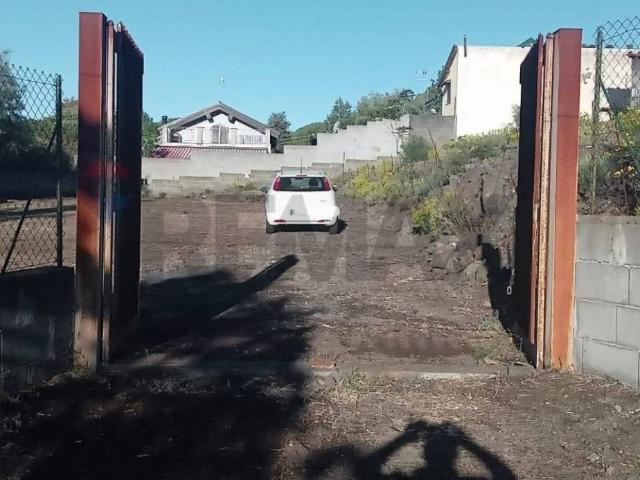 Terreno in vendita a Nicolosi CT
