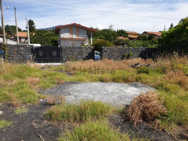 Terreno in vendita a Nicolosi CT