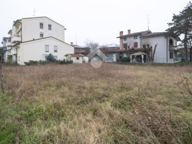 Terreno in vendita a Novi di Modena MO